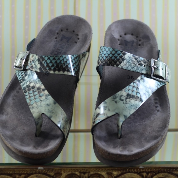 Mephisto Helen Sandal - Picture 3 of 15